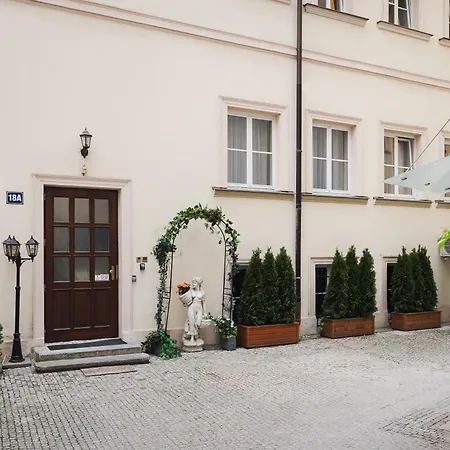 Pensjonat Old Town Liliova Garden