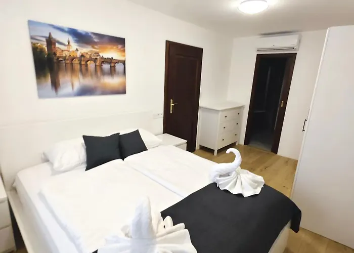 Old Town Liliova Garden 4*