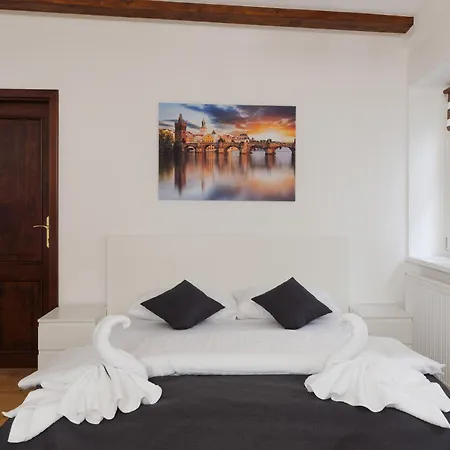 Old Town Liliova Garden Gasthuis Praag