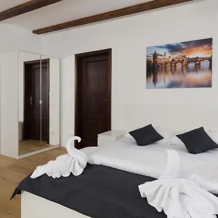 Guest house Old Town Liliova Garden *