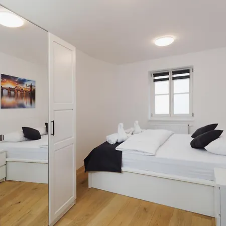 Old Town Liliova Garden 4*